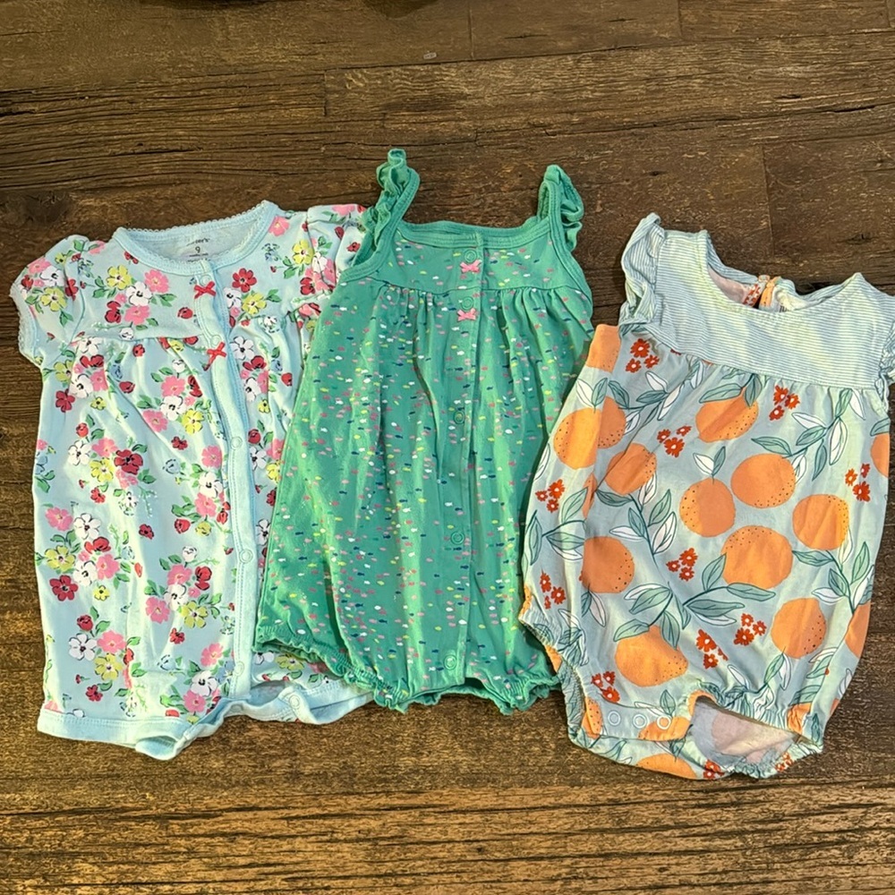 Carter’s‎ Set of 3 Rompers
